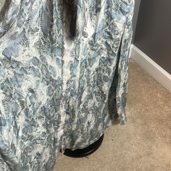 BNWT - MISA LOU TIE BELTED MAXI SHIRT SNAKE PRINT DRESS - M - Picture 4 of 9